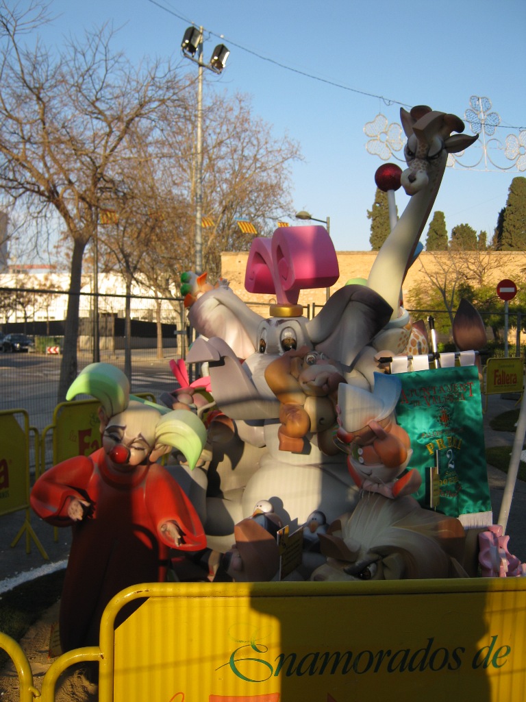 Totfalles: Av. Maestro Rodrigo-General Avilés